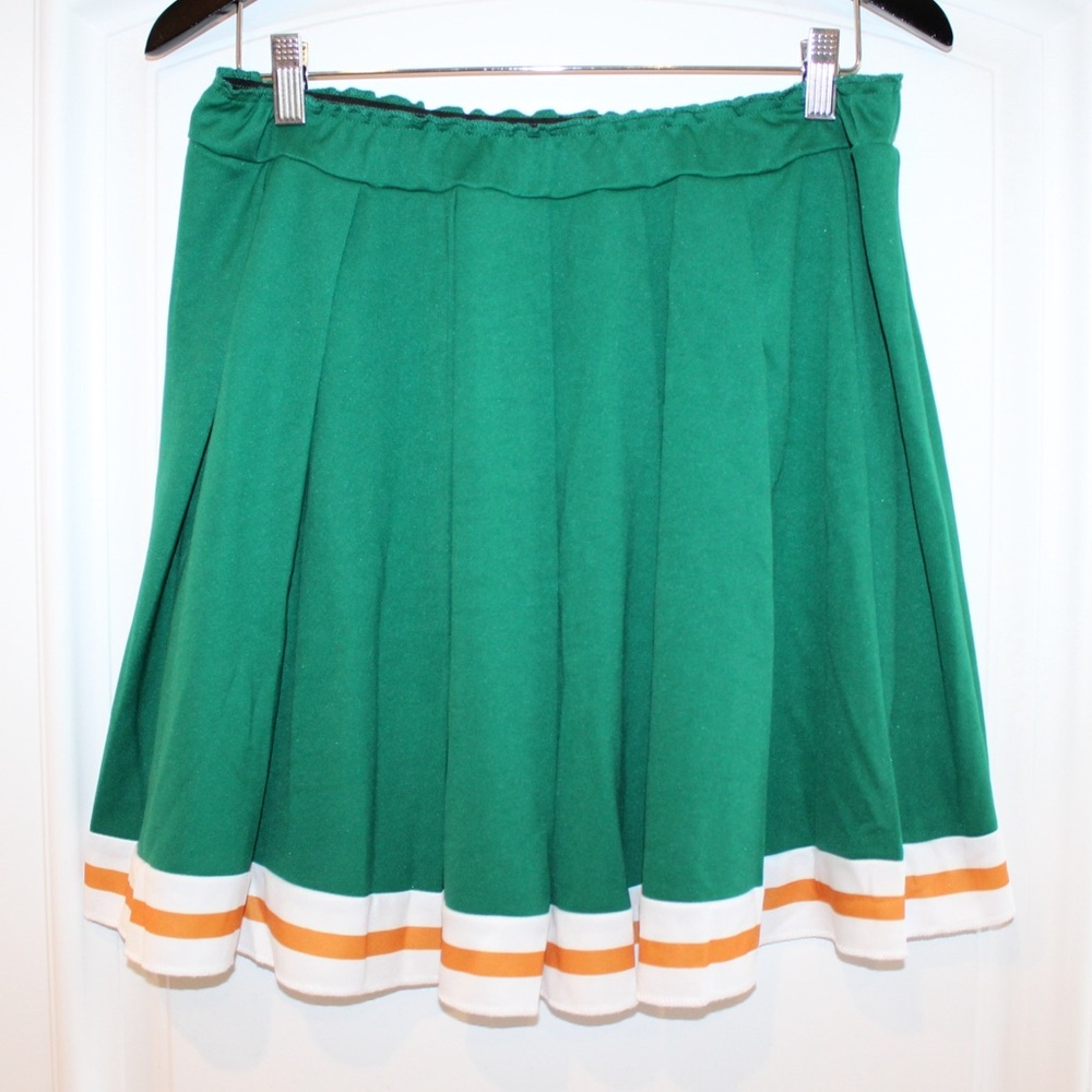 Stranger Things “Chrissy” costume (women’s L) (NWOT) - Picture 6 of 9